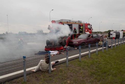 Symulacja karambolu – największe ćwiczenia służb ratowniczych