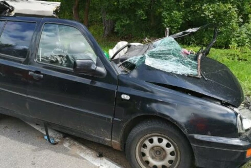 Zderzenie samochodu ciężarowego z osobowym